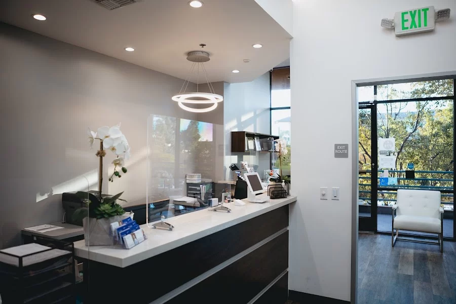 LA Dental Clinic Picture 5