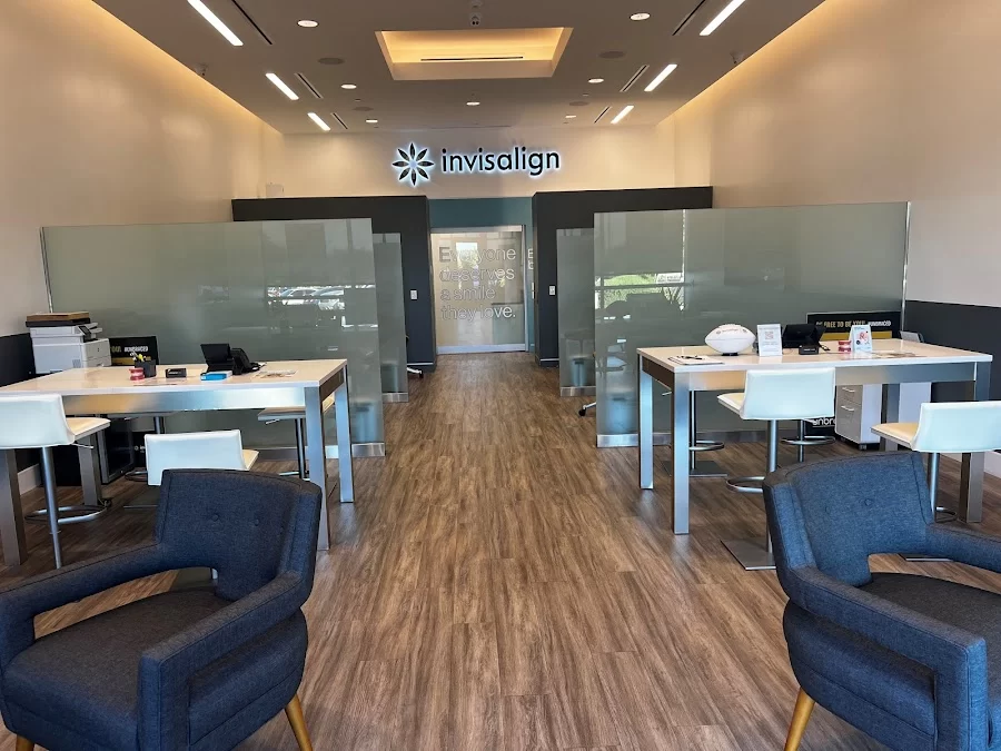 Unbraced Invisalign Studio Picture 6