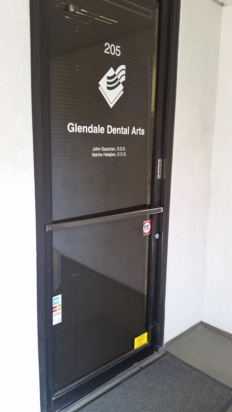 Glendale Dental Arts Picture 1