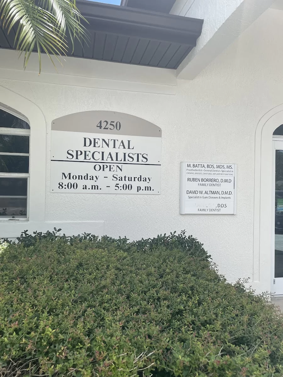 Family Dentistry & Dental Specialist Group Picture 4