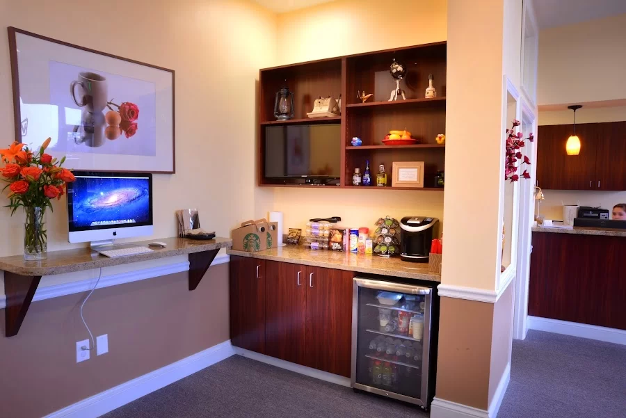 Rossmoor Family Dentistry Picture 1