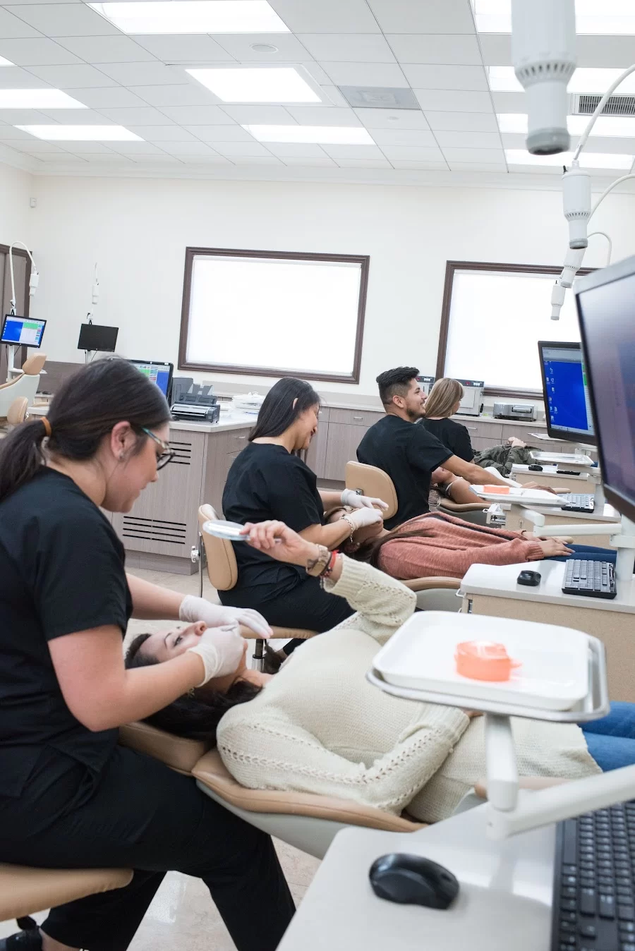 Dr. Lili & Associates - Huntington Park Picture 9