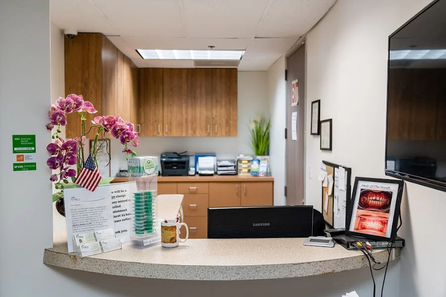 Easy Family Dental: Maryam Navab, DDS Picture 9