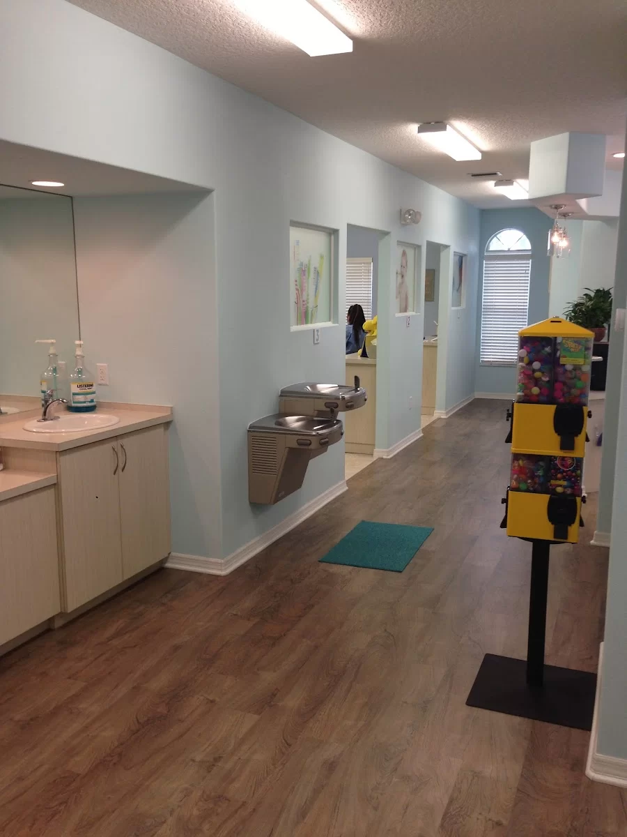 hi-5 Children's Dentistry Picture 3