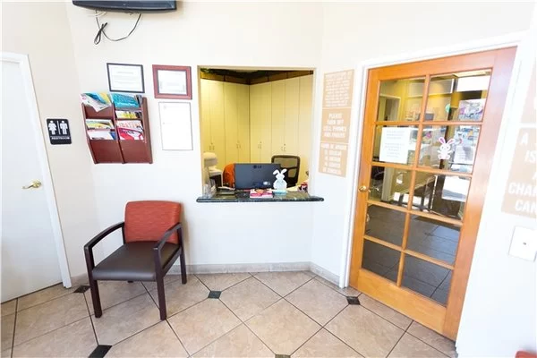 West Coast Dental of Van Nuys Picture 1