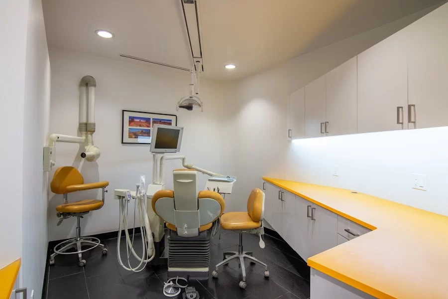 Dr. Steven W. Huang, DDS Picture 2