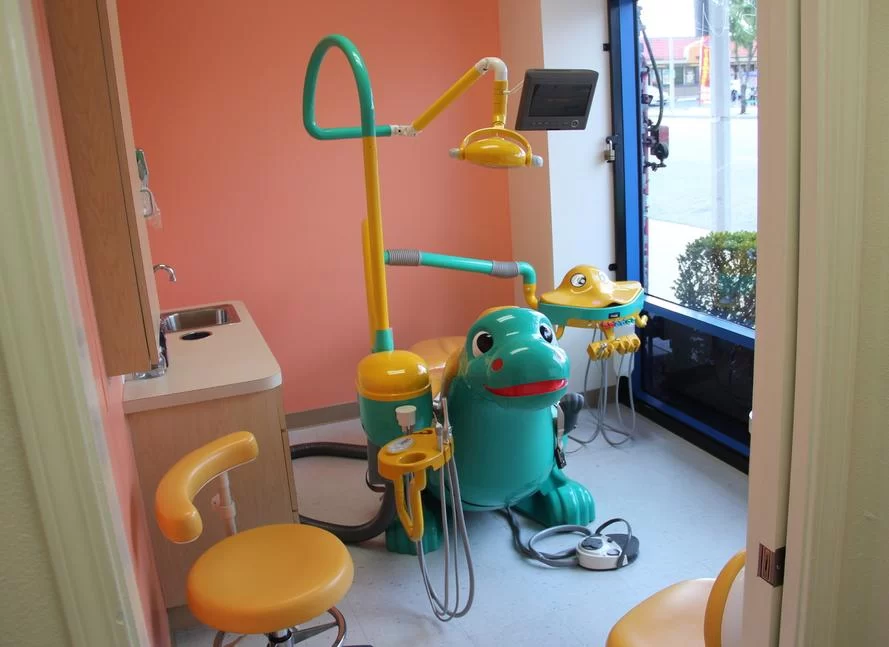 Dino Kids' Dental Picture 8