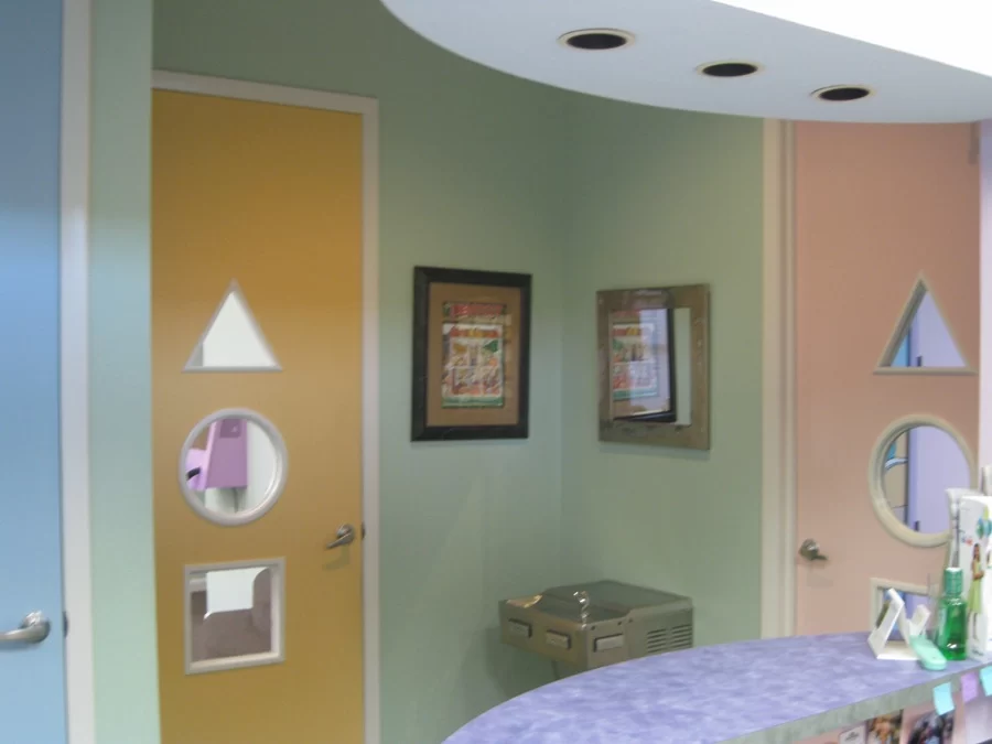 Pediatric Dentist - Joshua Cline DMD & David L. Goldstein DMD - Simply Kids Dentistry of Orlando Picture 3