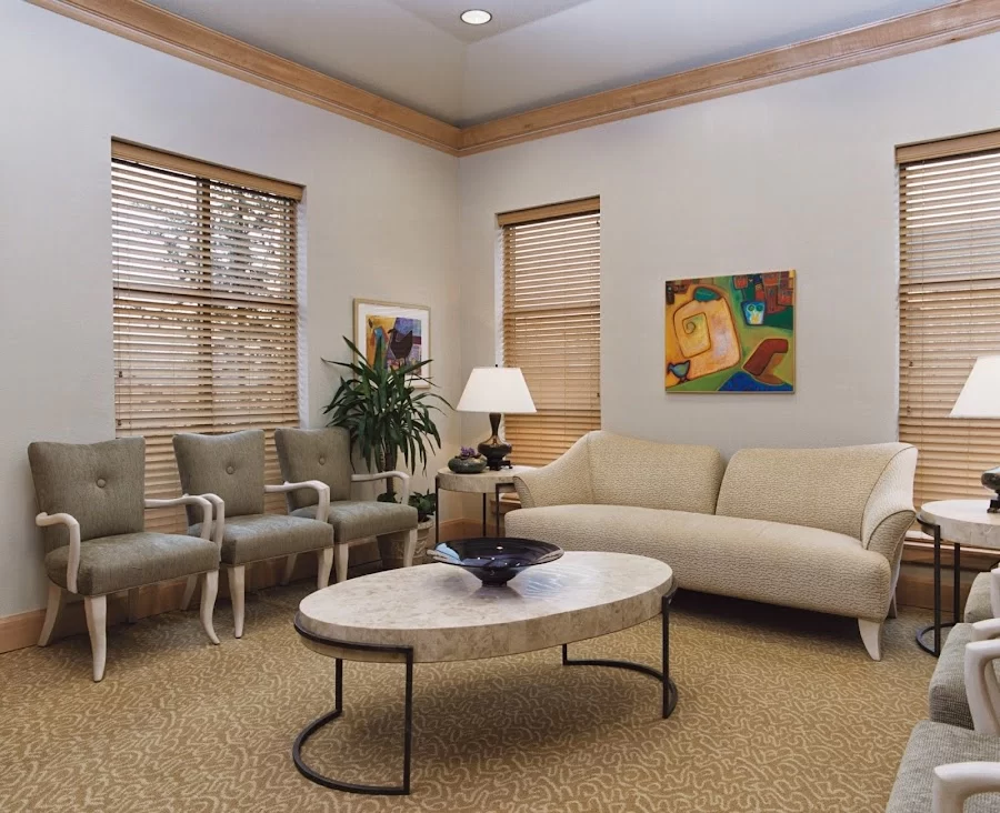 Grand Dental Studio Picture 5