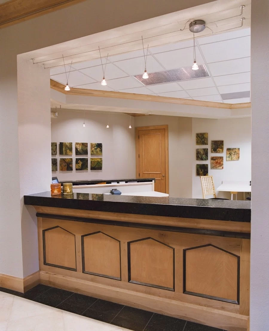 Grand Dental Studio Picture 7