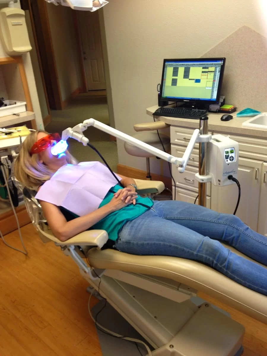 Grand Dental Studio Picture 9