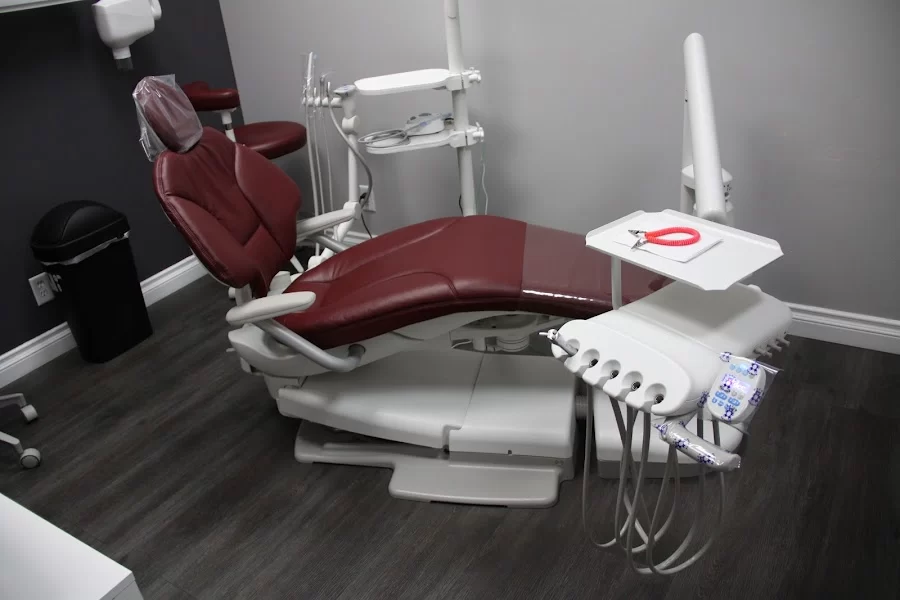 Kuwaye Dental Picture 1
