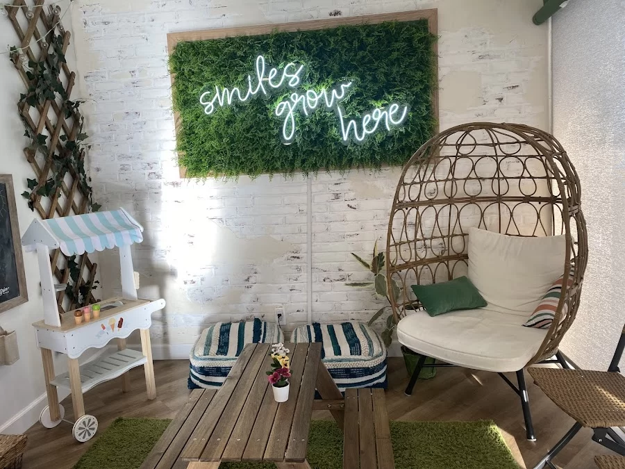 Grin Garden Kids Dental and Orthodontics, Ivy Avanessian Fua DDS Picture 1