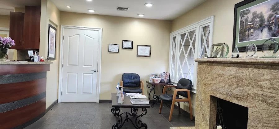 Flintridge Dental Studio Picture 3