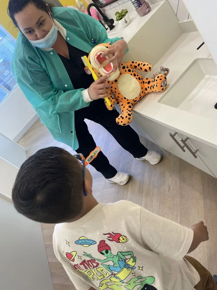Hello Kids Dental Picture 9