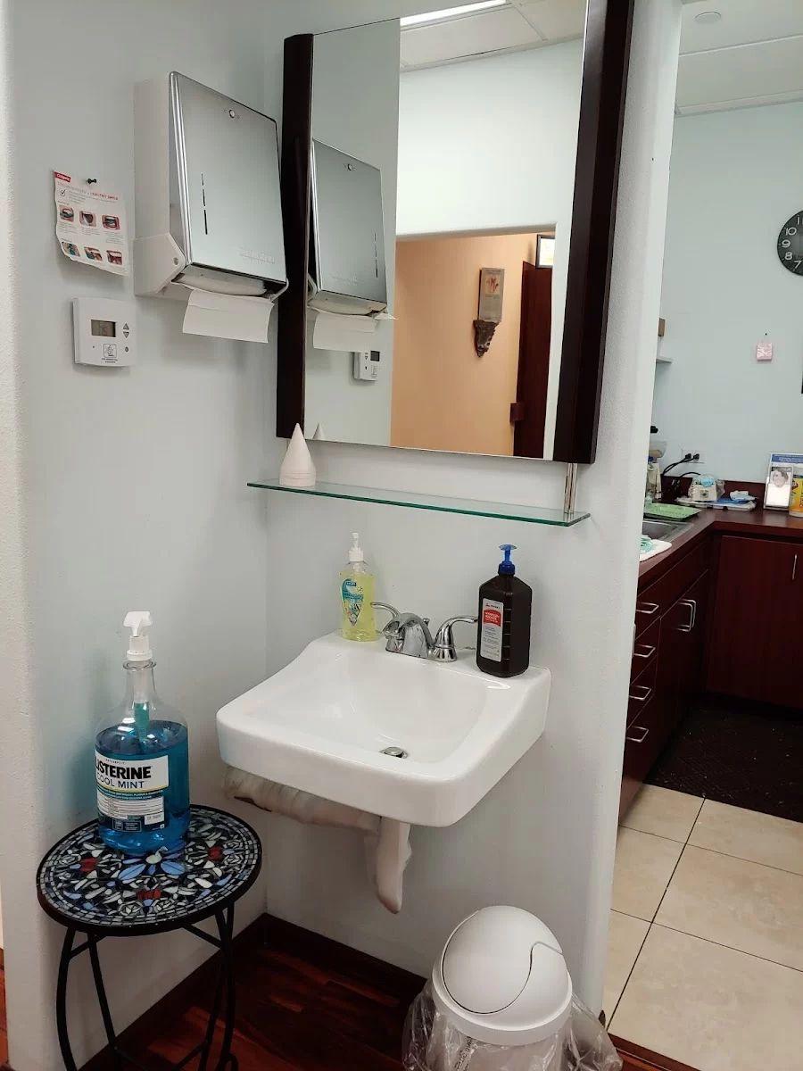 Family Credit Dentistry, Dr. Ben Alyesh - Dentist in Panorama City Picture 9