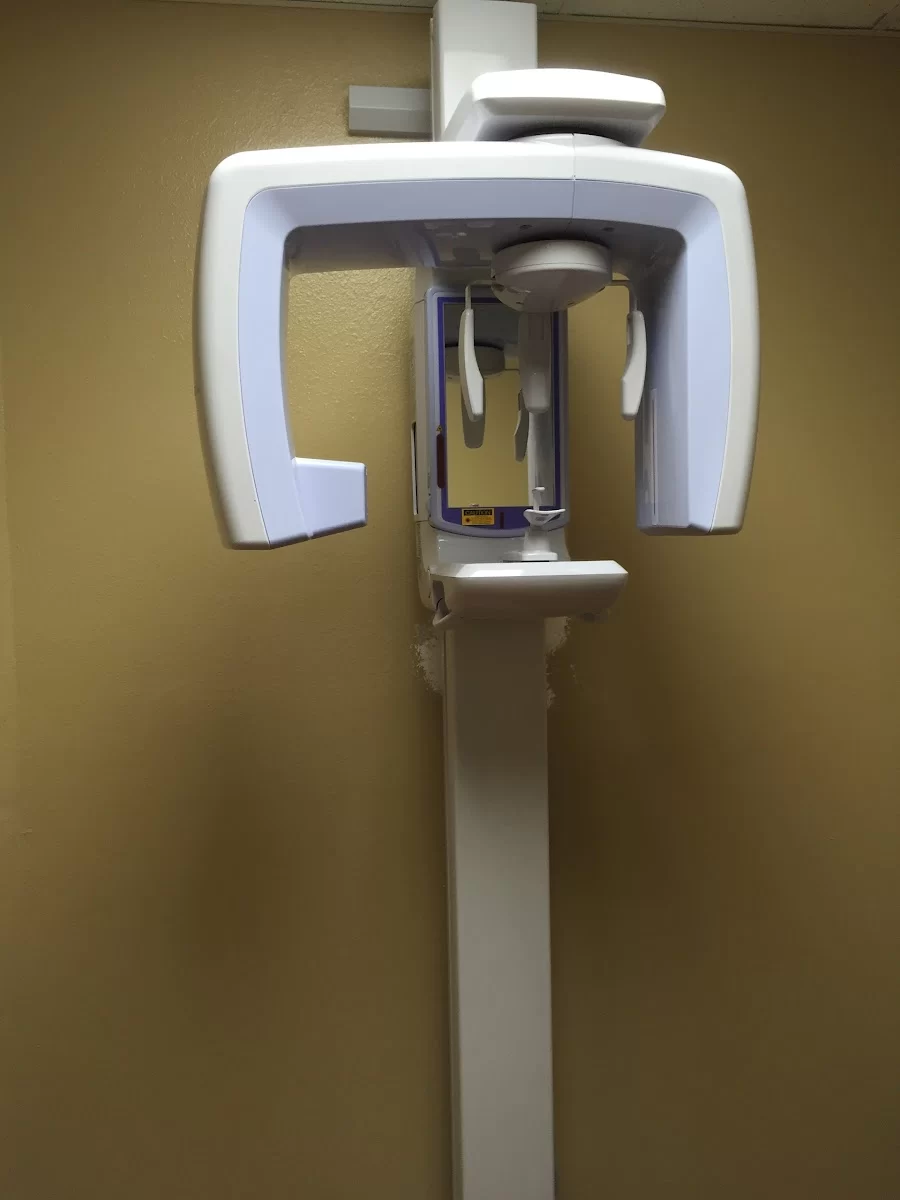 Cal Dental of Van Nuys Picture 1