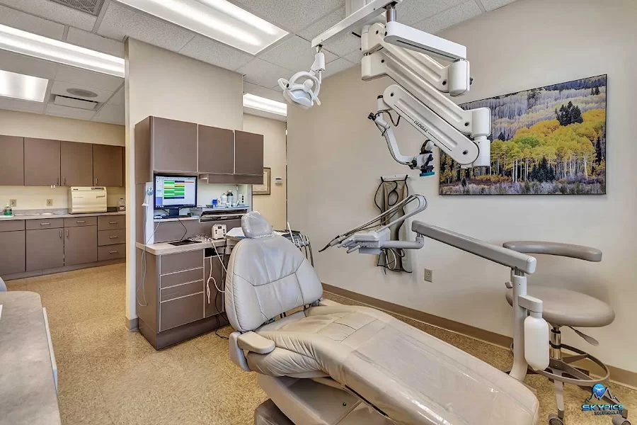Advanced Endodontics Picture 4