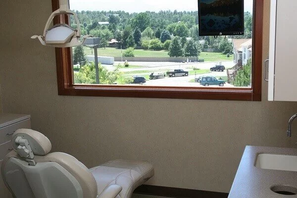 Elm Family Dentistry: Tara Pool DDS Picture 4