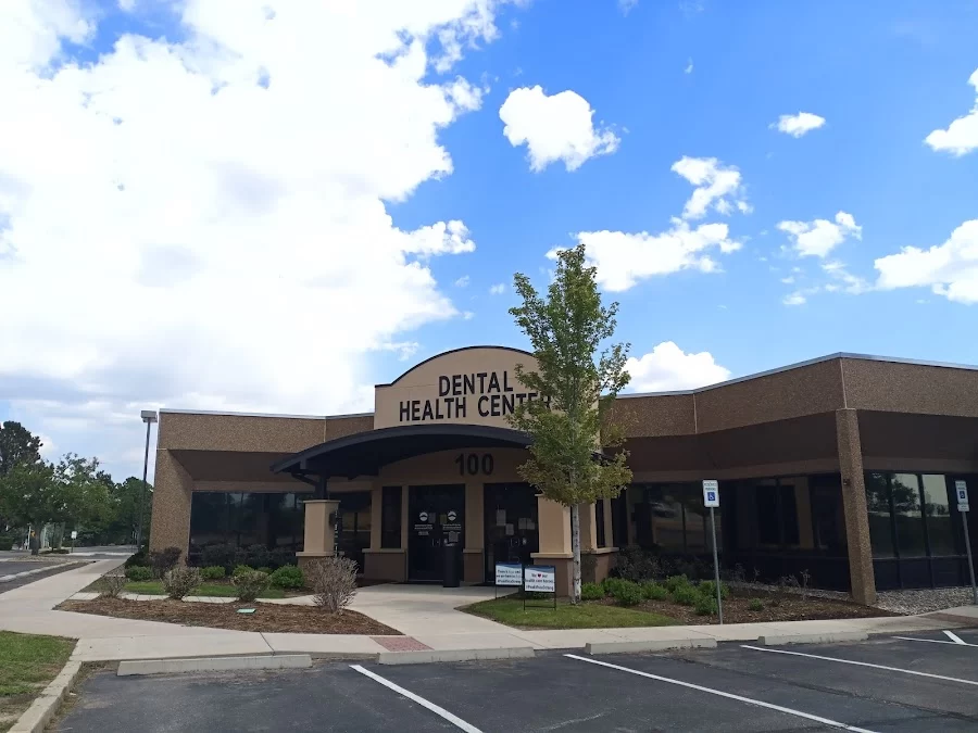 Peak Vista Community Health Centers -Dental Center at International Circle Picture 3