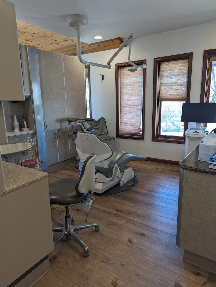 Summit Dental Picture 3