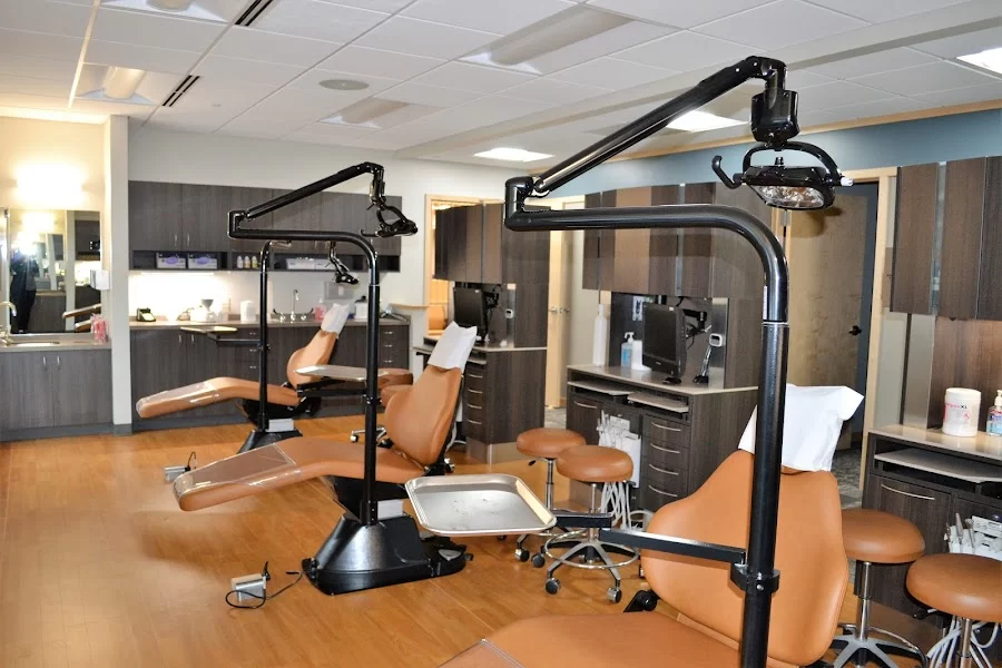 Dental Health Orthodontics - West Clinic Picture 5