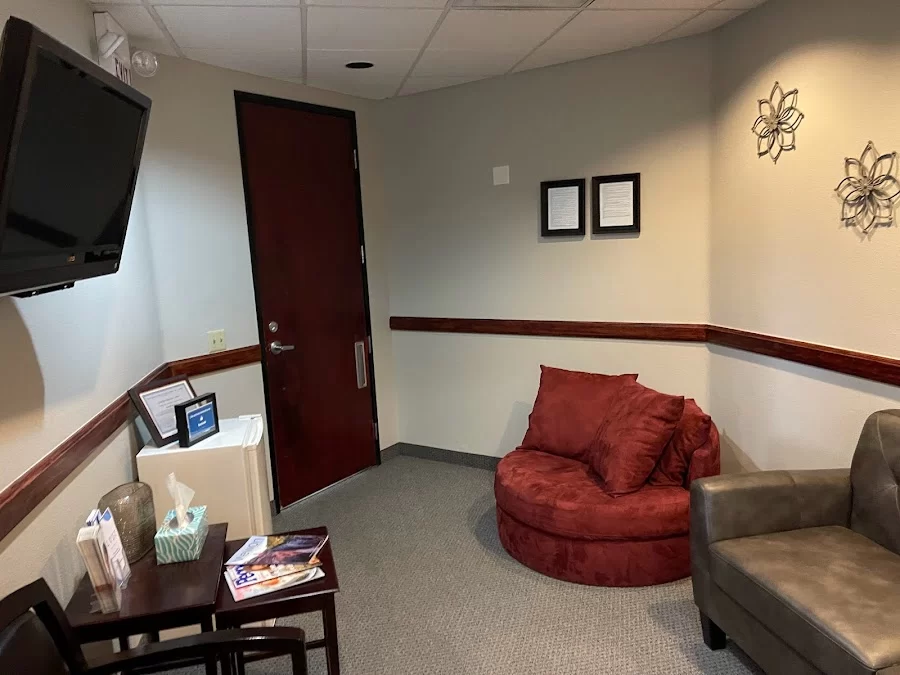 Dalley R Lindsey DDS Picture 1
