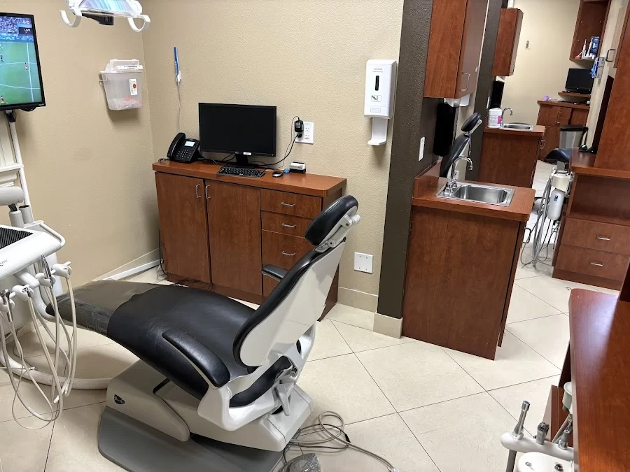 Happy Dental Picture 5