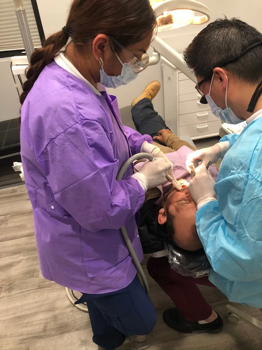 Trinh Thomas DDS Picture 10