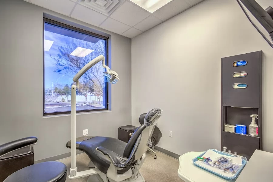 Risas Dental and Braces - Civic Center Picture 4