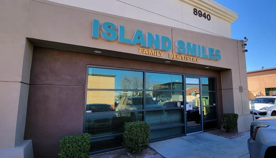 Island Smiles Family & Cosmetic Dentistry Picture 2