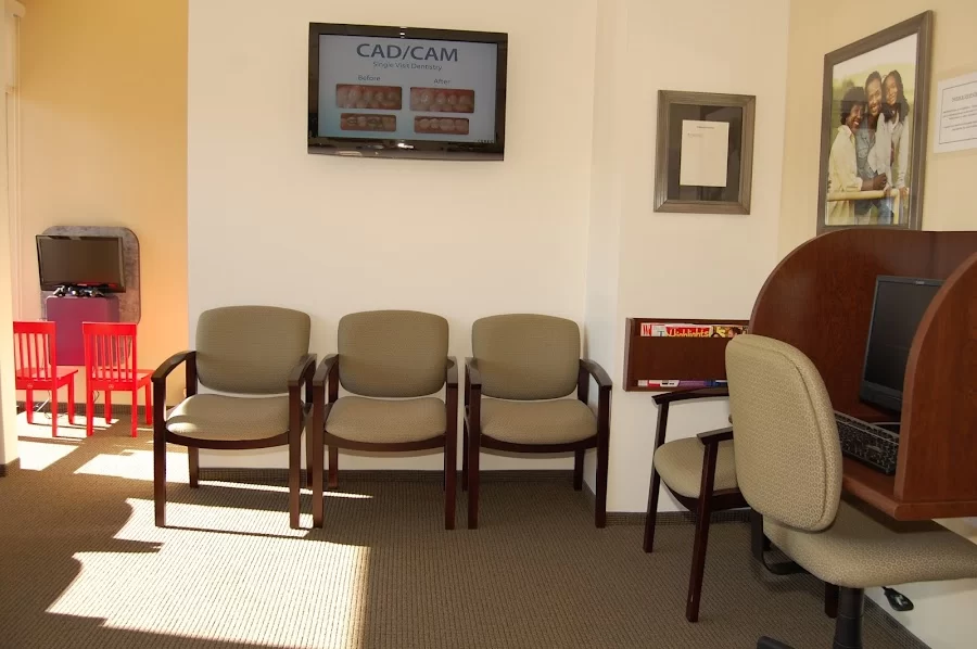 Candlewood Smiles Dentistry and Orthodontics Picture 6