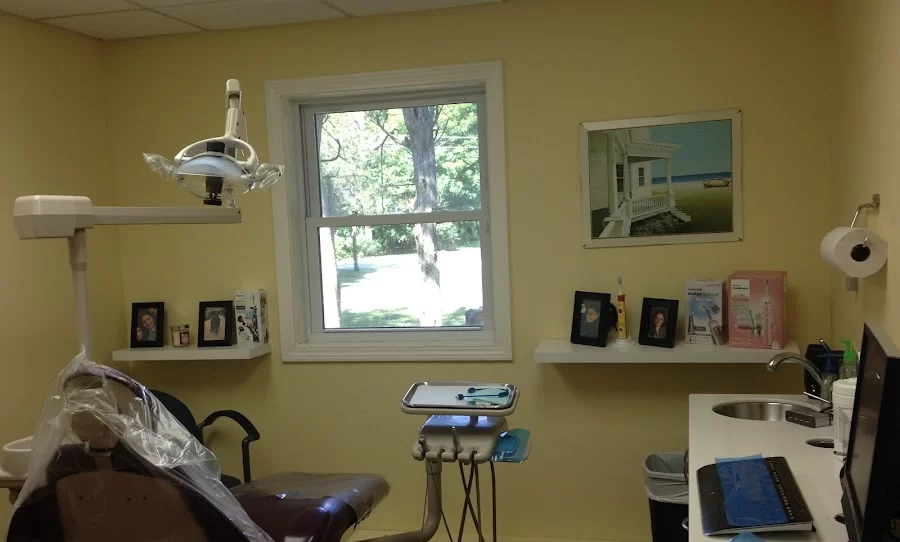 Jamie Italiane Decubellis, DDS and Associates- Gentle Family Dentistry Picture 4