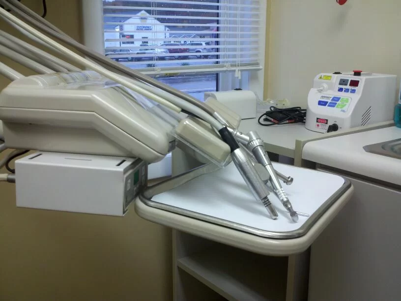 Lippitt Ronald w DMD. Coventry Dental Picture 1