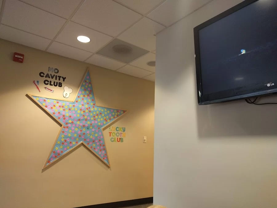 Hollywood Children's Dentistry Picture 1