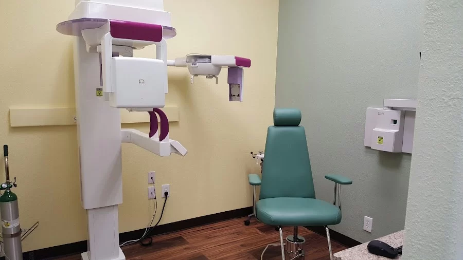 Dental Masters - Maywood Picture 3