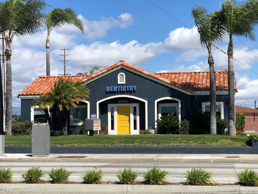 Downey Smile Center Picture 10