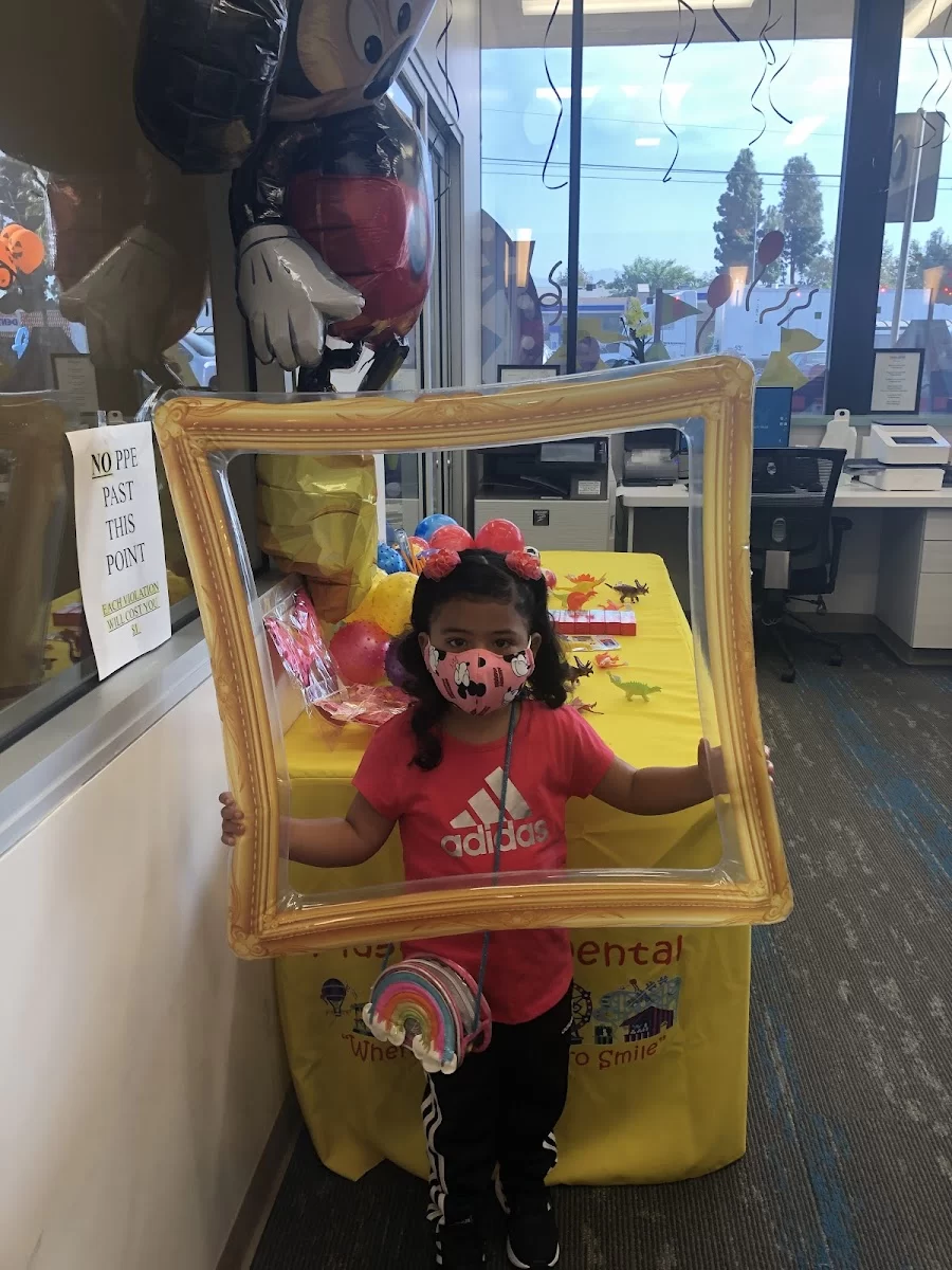 Magicland Children's Dental of Pacoima Picture 9