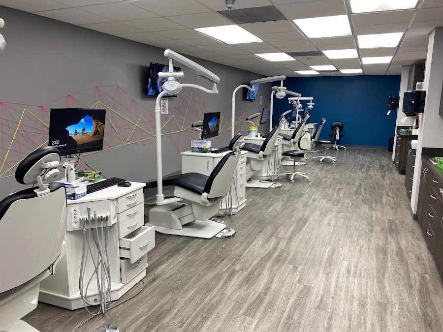 Kids and Teen Dental Place Picture 1