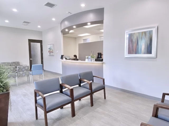 Kamran Hakim, DDS Picture 2