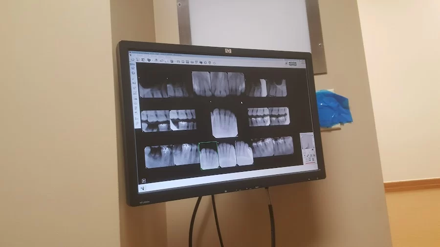 West Coast Dental of South Gate Picture 1