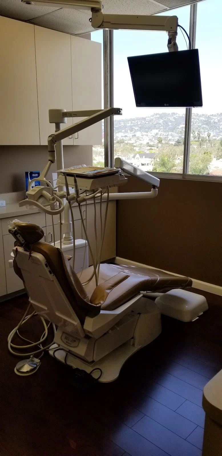 Brighter Dental : Dr. Babak Dardashti DDS Picture 8
