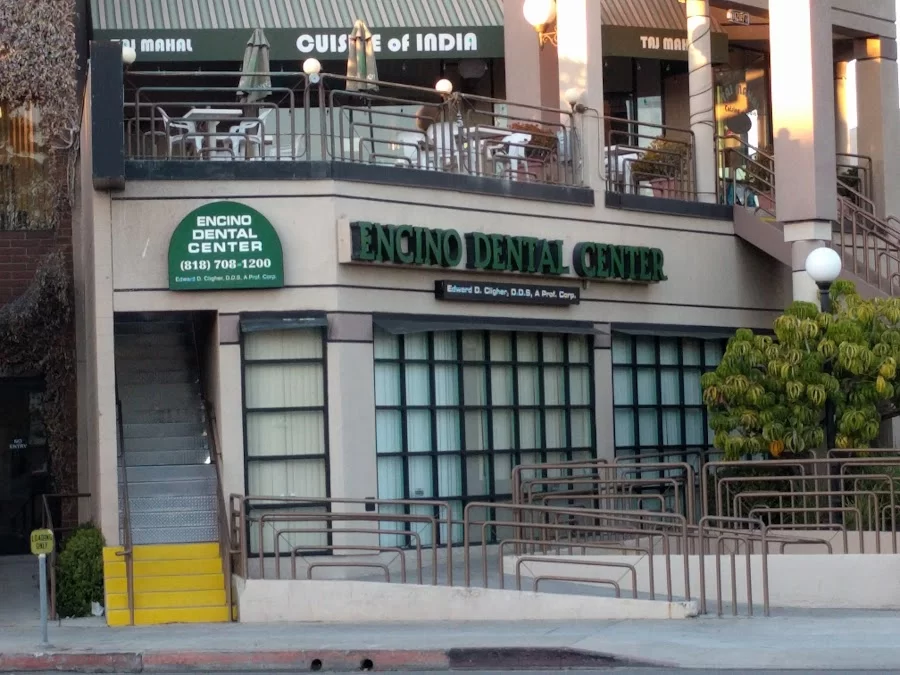 Encino Dental Center Picture 2