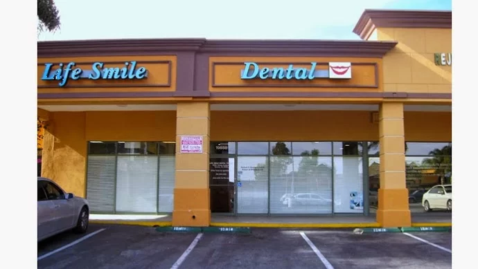 Life Smile Dental Center Picture 1
