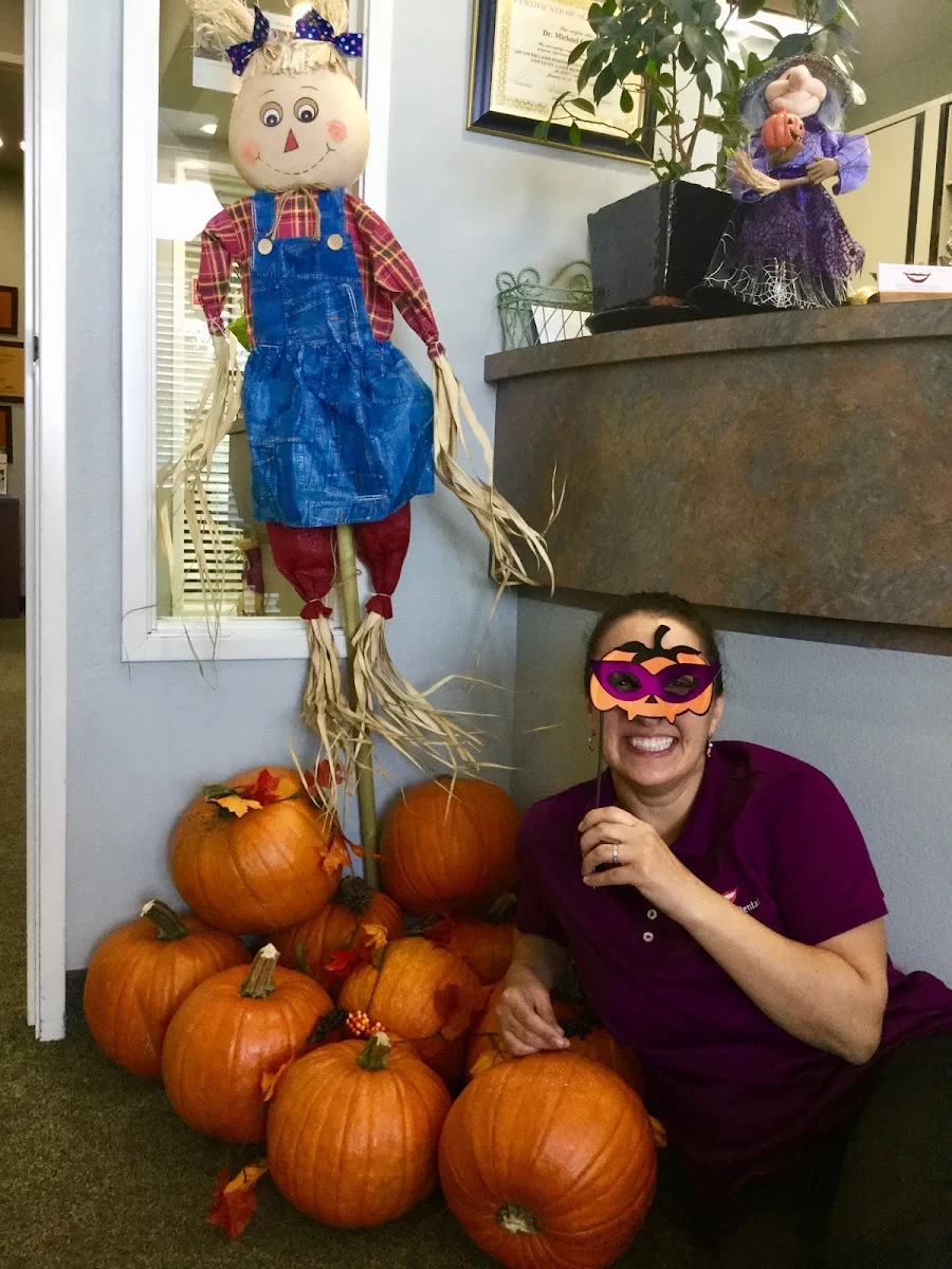 Life Smile Dental Center Picture 8