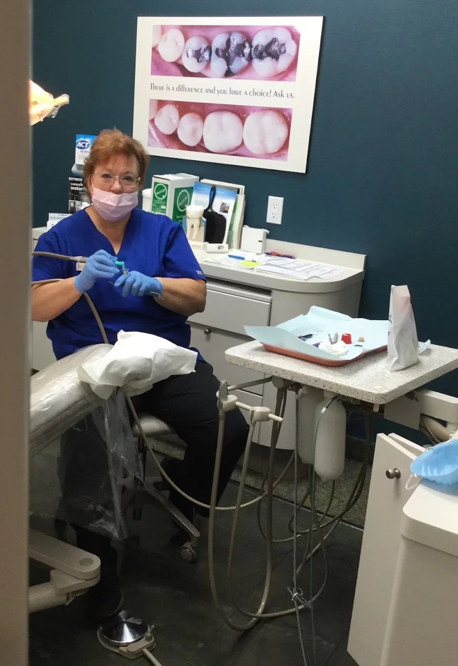 Life Smile Dental Center Picture 5
