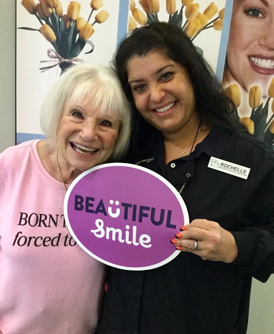 Life Smile Dental Center Picture 6