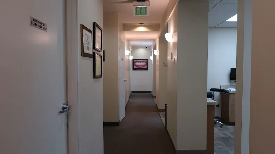 Woodland Hills Dental Care Picture 1
