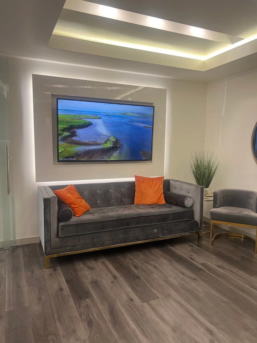 Synergy Dental Implant & Oral Surgery Center Picture 9