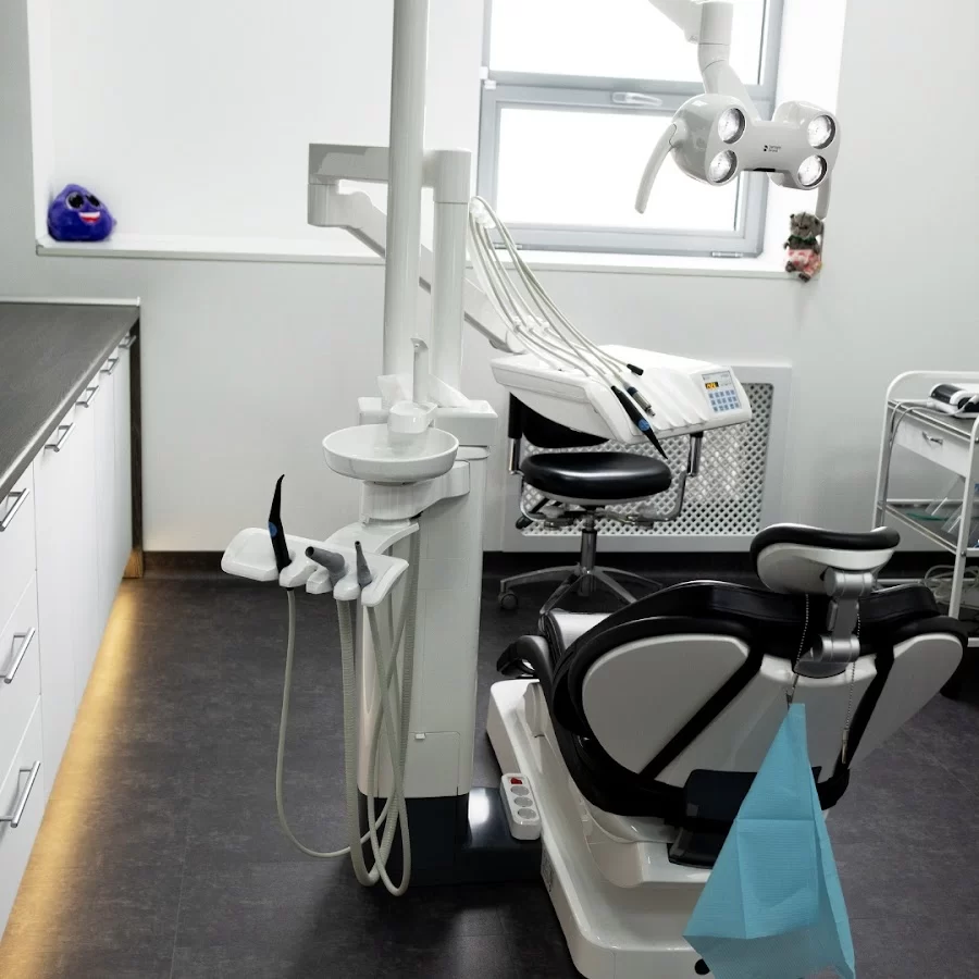 Dr. Ahdout Picture 8